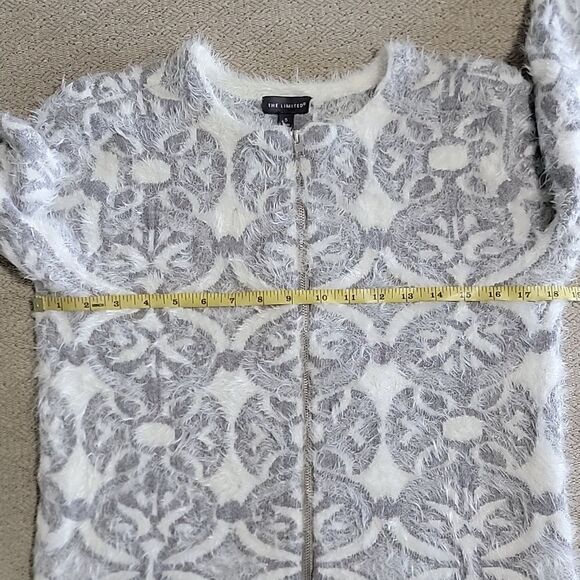 The Limited Gray and White Zippered Long Sleeve Eyelash Cardigan Sweater - Small - Picture 7 of 16